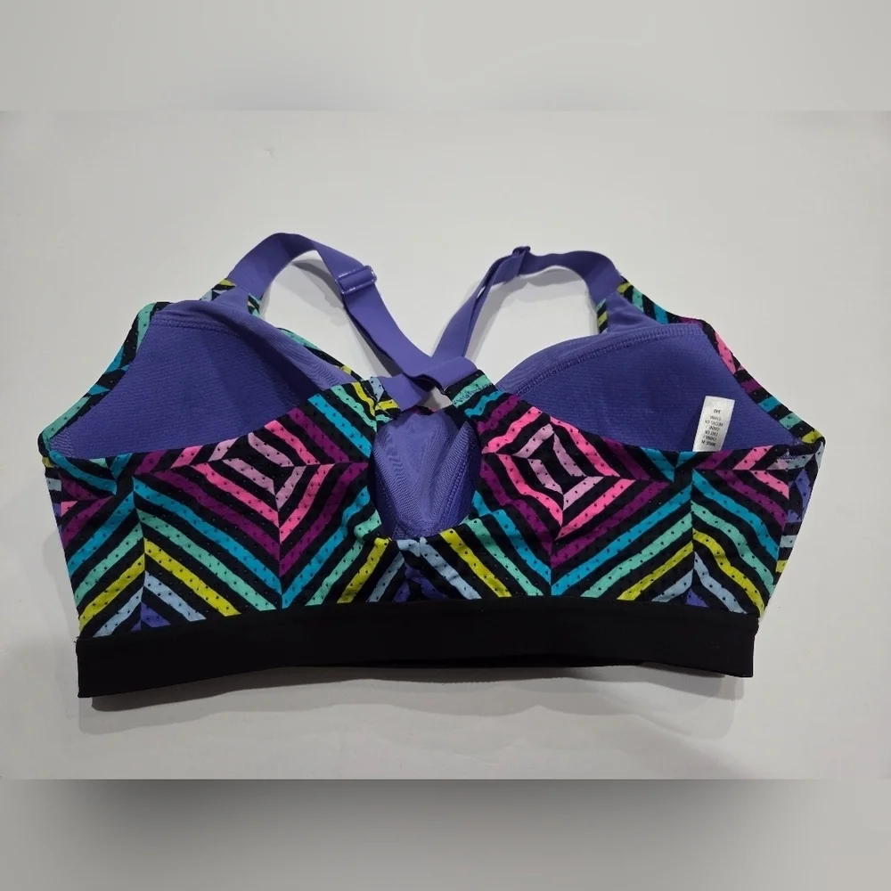 VSX Sport Vibrant Geometric Sports Bra Sz.34D